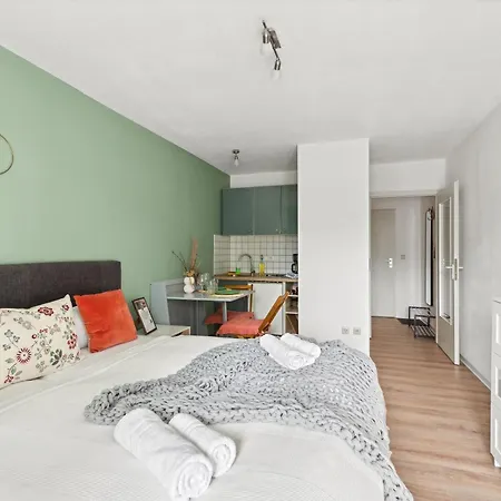 Sali Homes - Cozy Studio In Bayreuth With Ideal Access To A9 - Perfect For Ski And Cycling Enthusiasts! Zewnętrze zdjęcie