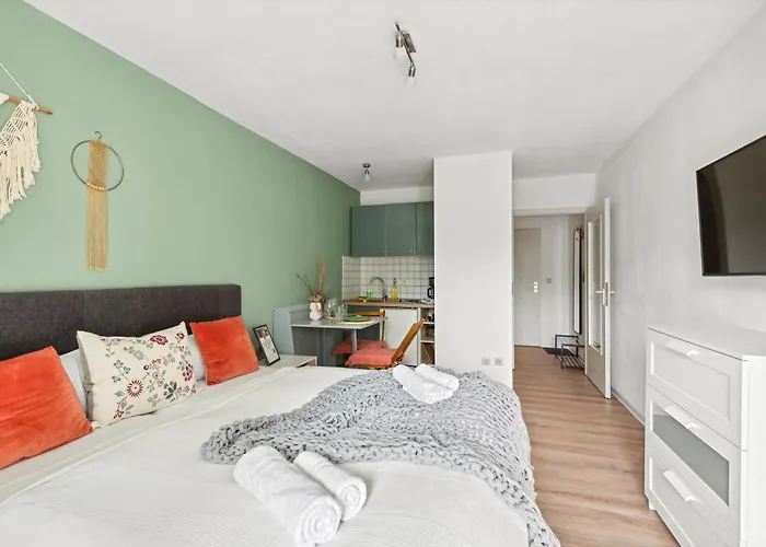 Sali Homes - Cozy Studio In Bayreuth With Ideal Access To A9 - Perfect For Ski And Cycling Enthusiasts!